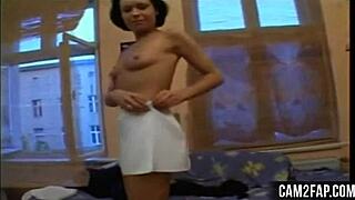 Milf amateur feels intense pleasure masturbating