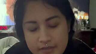 Wife mature gives blowing a blowjob and gets a facial