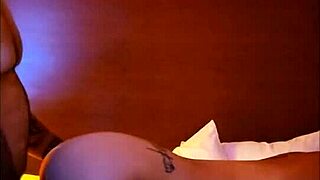 MILF gets her pussy pounded