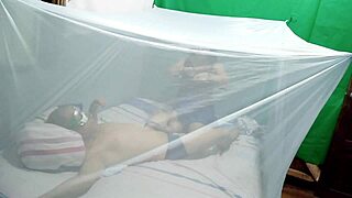 una noche de fantasia con mi vecina puta, me follo a ella cuando el marido esta hacienda compras en el mercado 2