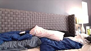 Hot Spanish MILF on Cam: A Delicious Treat