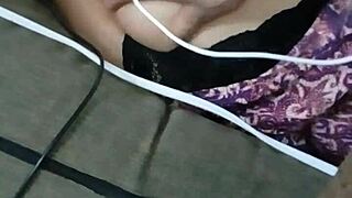 Mature woman in Tijuana meets young babe