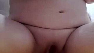 Horny Chubby Milf Mommy Masturbates Wet On Webcam!