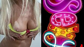 i am a sexy mature model