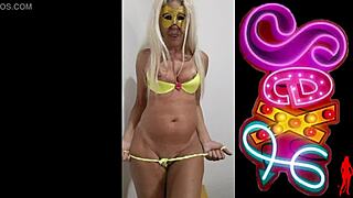 i am a sexy mature model