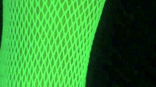 Intense fuck with horny 18+ angel featuring wet pussy and facial