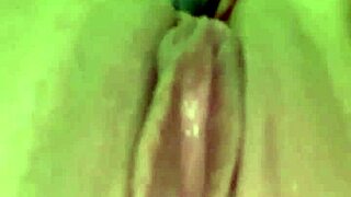 Liza perfect tits, close up pee fetish