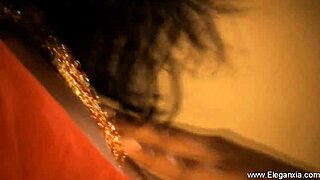 Indian Milf Dancing Exotic Display