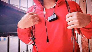 La milf tetona katha meets the cell phone seller