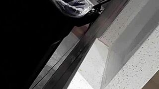 Laundromat mature lady gets caught flashing by a mom