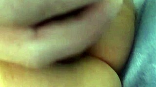 i'm masturbating so nicely with this cucumber, says the mature central american woman