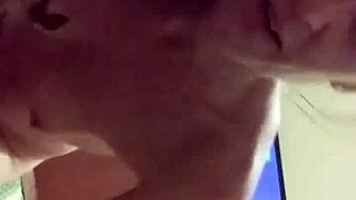 Milf Gives Deepthroat Blowjob With Saliva In Spa