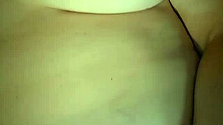 I'm a thicc milf fingering my pussy to cum and orgasm