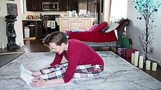 Lusty MILF teaches yoga with fetish twist is brunette