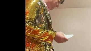 McHenry Cruiser Receives Big Tit Blowjob During Standup Comedy