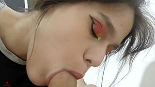 Le Pido Ayuda a Hermanastra y la Follo Duro