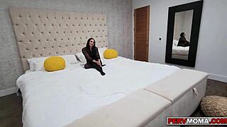 Lustful threesome of Sheena Ryder and Tommy King with Allen Swift