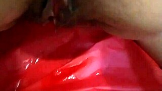 Italian amateur MILF Figa Pelosa utterly babes gets anal and vaginal double penetration