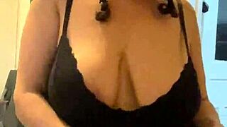 Anna Maria in Booty Shorts!