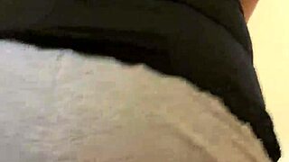 Anna Maria in Booty Shorts!