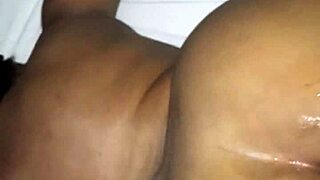 Big Booty Mature Feels Deep Love For Young 18+ Dick In Hotel