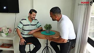 Spanish girl and pizza delivery ends in double penetration