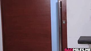 Sheena Ryder's solo performance after deployment: A horny MILF fuck session