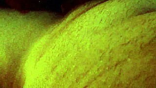 Mature wife gives blowjob in homemade cheating scene