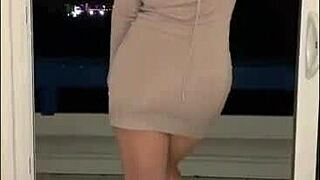 Milf Flashes And Does Naughty Snaps In Sexchallenge, Bent Over For Doggystyle Blowjob.