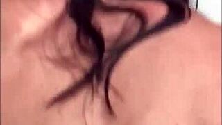 达瓦·福克斯因偷窃面临激烈操惩罚，然后与入室盗贼一起释放