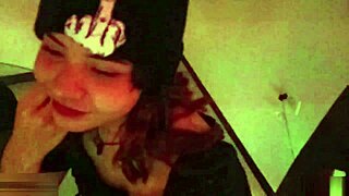 继兄猛操继妹她吞下每一滴