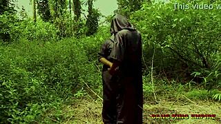 A mature woman enjoyed sex with my big dick in the woods