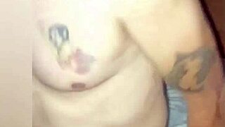 Meeting my mother-in-law in the bedroom, she offers anal sex