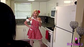 Watch Cristi Ann lick pussy in the kitchen?