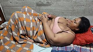 MILF madrasta gordinha gets a big cock deep inside