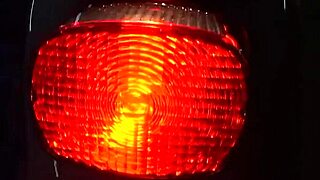 MILF Lexi Cummings渴望巨大鸡巴