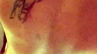 Intense Oral Sex in Bathtub with Curvy Colombian Latina!