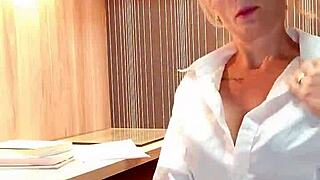 你能承受Alineflavios的金发支配高潮吗？