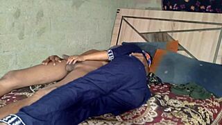 Desi Girlfriend’s Hot Sex Session Shakes That Fat Ass!