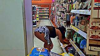 Hot Venezuelan wife's big ass flashed in supermarket