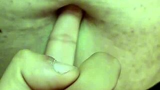 A look at a hot milf's navel