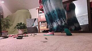 Giantess awakens, fractions seconds before military find her