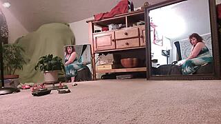 Giantess Dawn Escapes Army in Silly Barefoot Fantasy Adventure