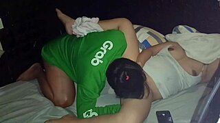 Pinay hot mom seduced a guy in hotel suite, the sex was amazing