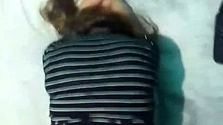 Mete de miedo en el primo con webcam