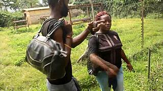 Two tourists chance upon each other in park
