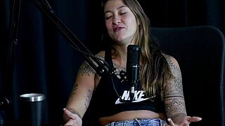 Kinki labios besados y dulces piernas, tentadoresiendo