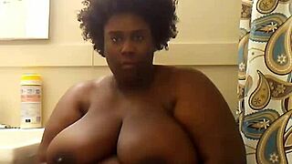 Appetizing girl from Indiana indulges in solo play