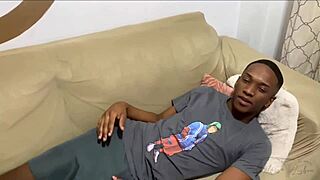 Hunk crushed girl’s pussy, becoming a legend