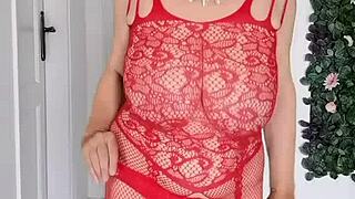 Hairy pussy close-up with busty granny Mariaold